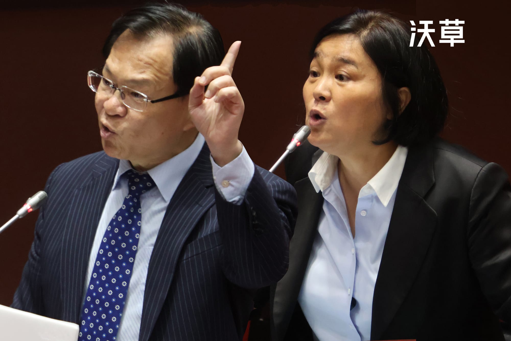 狂打公務車恐燒到自己？藍白派公務車常超時，去年聯手取消公布超時名單's story cover image
