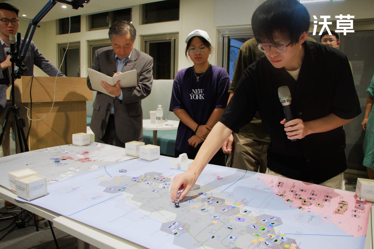 如果你是總統，中國打來怎麼辦？臺大學生兵推角色扮演模擬戰時決策困境's story cover image