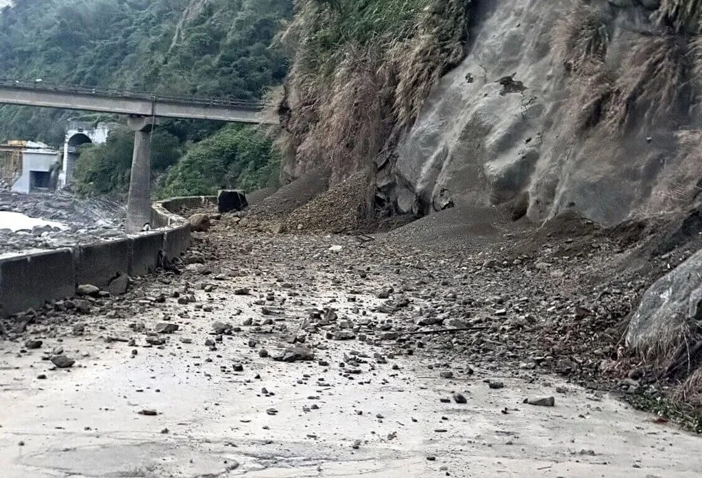 嘉義強震　大埔西興村第8鄰道路中斷成孤島