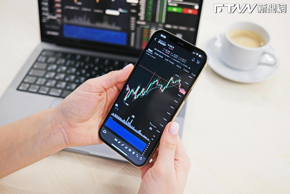 台股ETF10月份規模「增加800.78億」！投信各類型排行榜出爐　00919經理人揭露選股邏輯