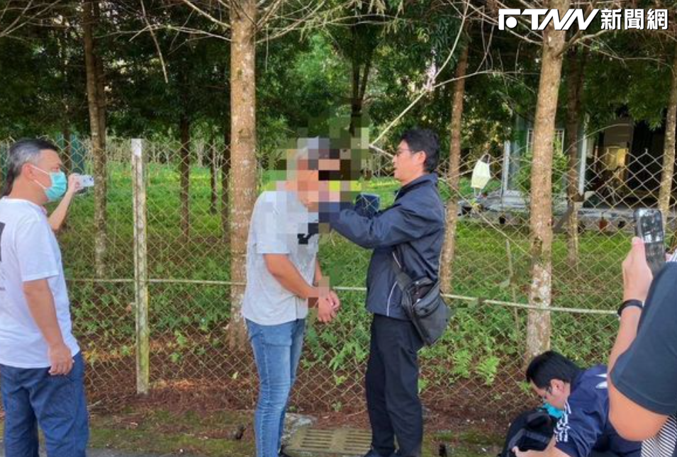 不爽被跨越！高鐵恐怖男持30公分利刃插進椅背　落網將依「3罪」送辦