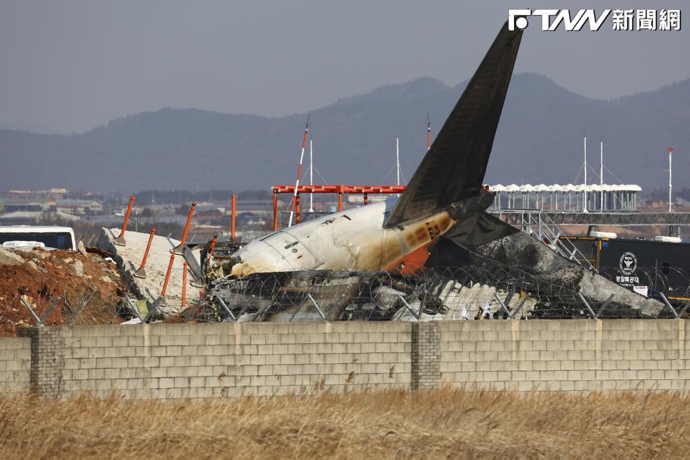 濟州航空失事179死！「黑盒子受損」解讀恐要半年以上　拖慢調查進度