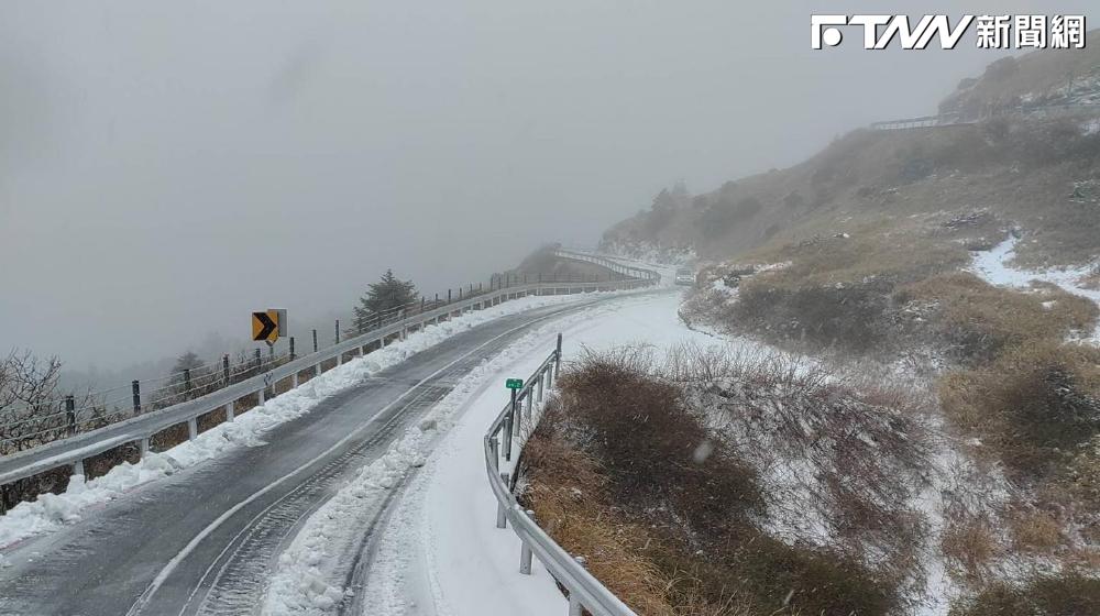 連假出遊注意！省道「這路段」路面結冰須掛雪鍊　景點聯外道路恐塞車