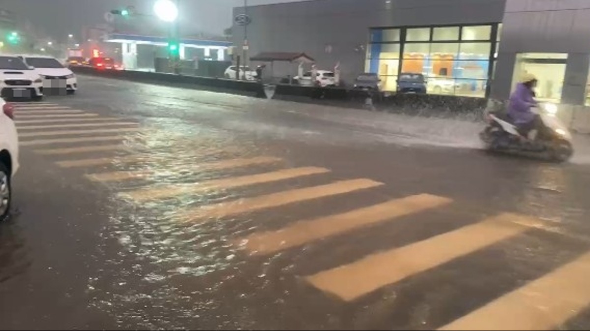 新／雨彈轟炸北海岸！基隆淹水警戒 一小時90毫米