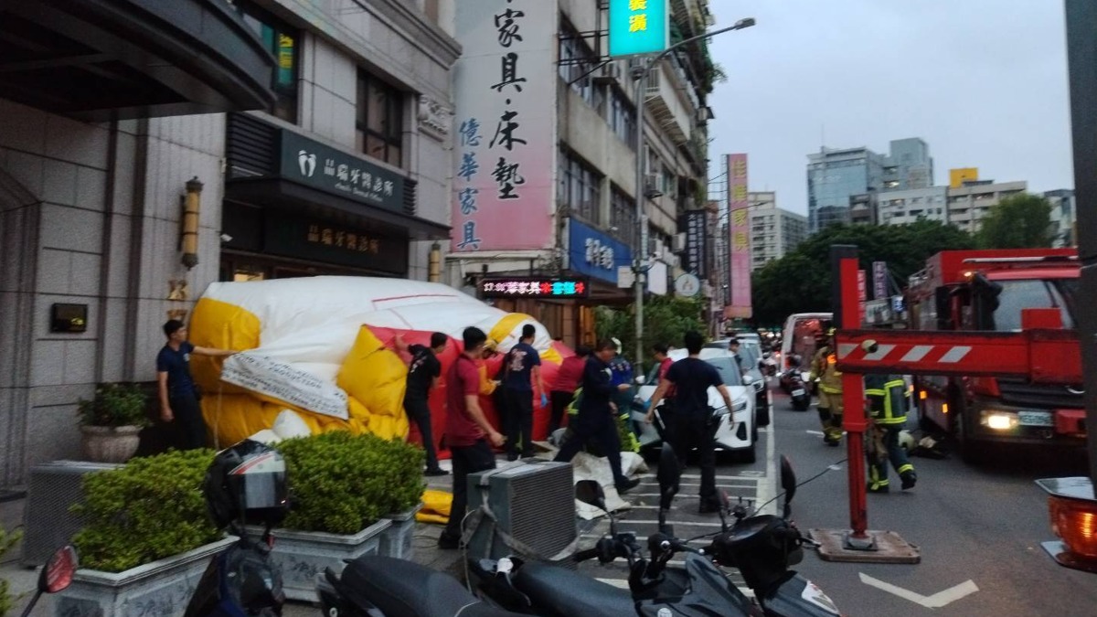 新／北市17歲少女墜樓氣墊保命！ 雲梯車搶救畫面曝