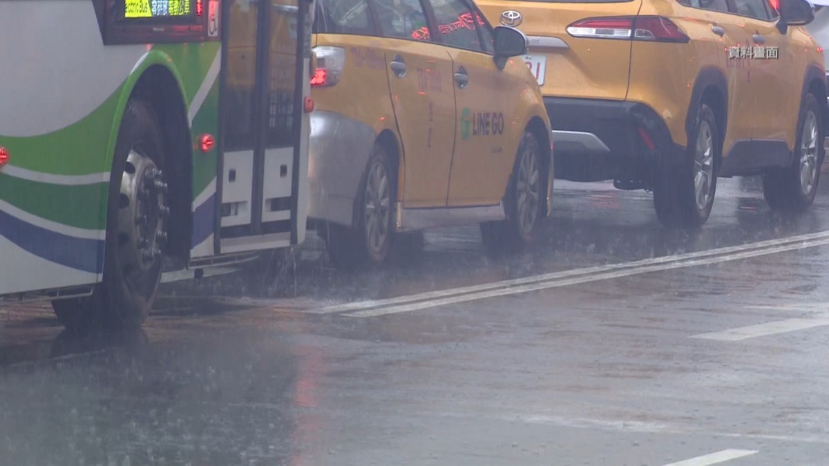 快訊／7縣市豪、大雨警戒 雨彈一路下到深夜