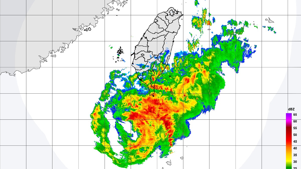 天兔環流重整中！ 鄭明典曝「登陸台灣」路徑有變數