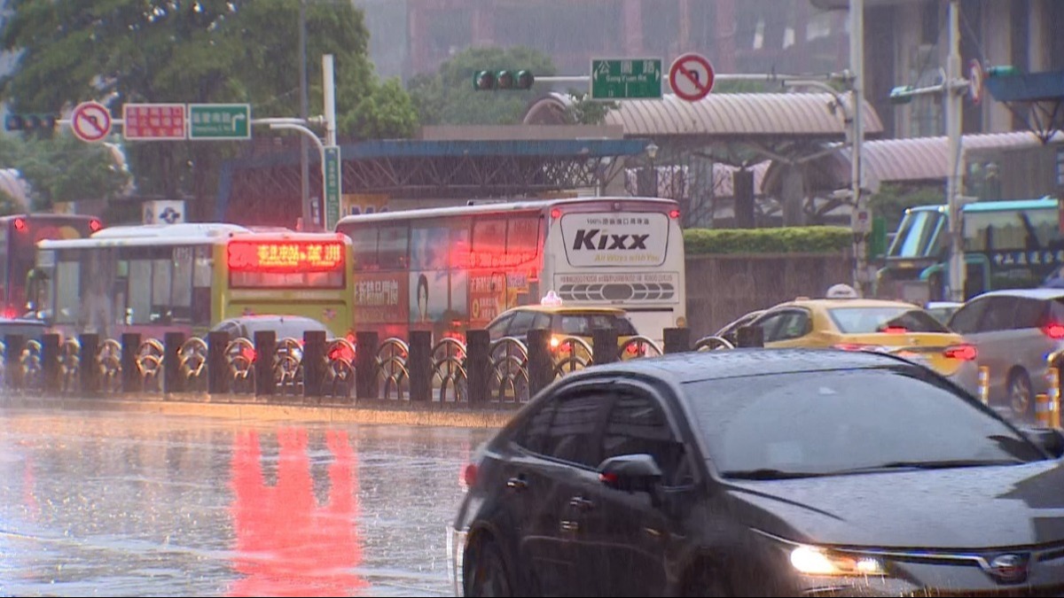 注意10級強風！3縣市大雨特報 警報全響了