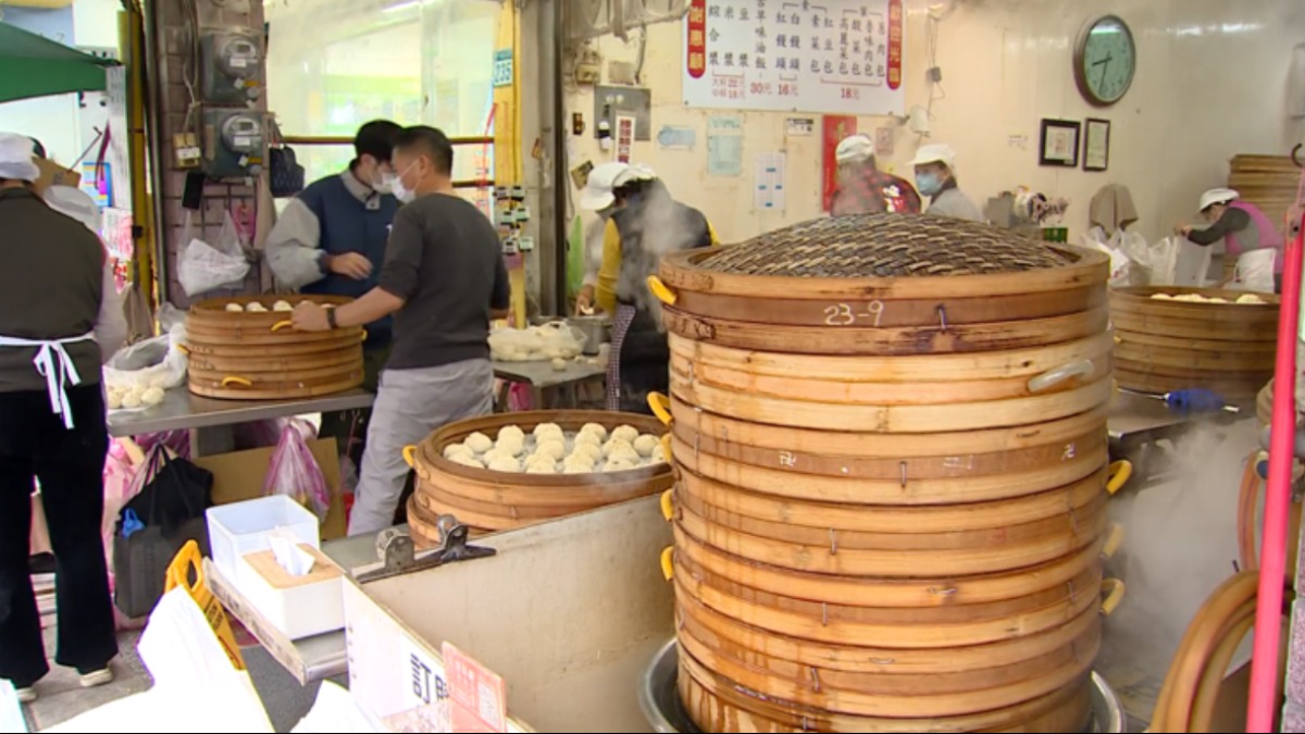 天冷金山美食接力！肉包、石頭火鍋、超大芋圓業績增