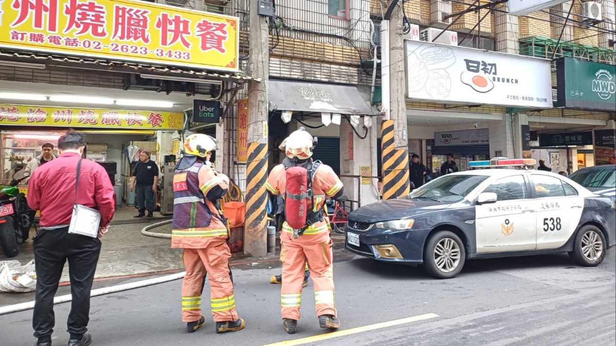 快訊／淡水驚傳潑汽油縱火 1人慘遭大面積燒傷