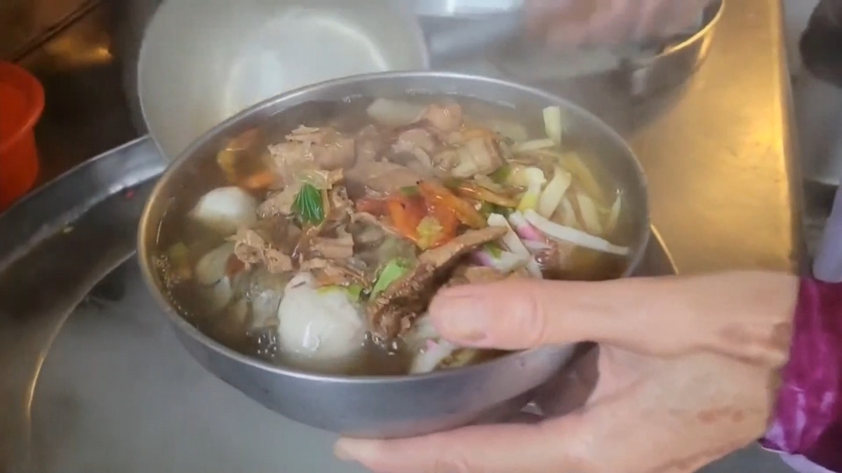 暖胃美食！東港海鮮飯湯、台南鹹粥 冷天生意好