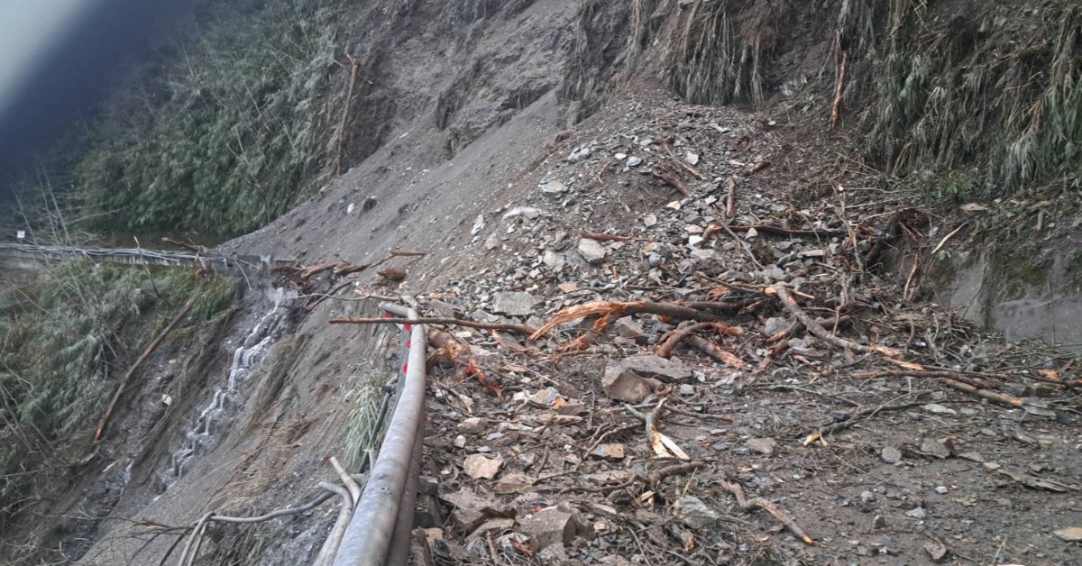 新／台20線邊坡坍方 高雄、台東雙向道路阻斷