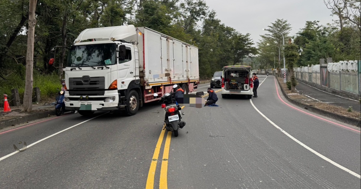 高雄死亡車禍！23歲男騎車自摔 噴飛對向遭撞亡