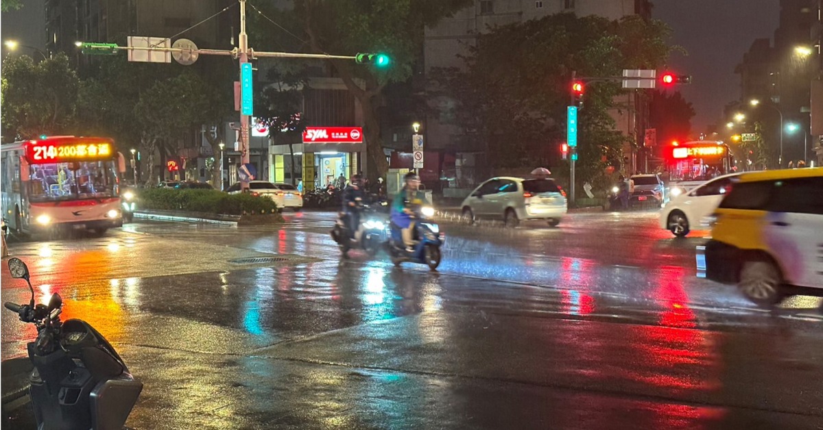 新／雨區擴大！20縣市豪、大雨特報 範圍一次看