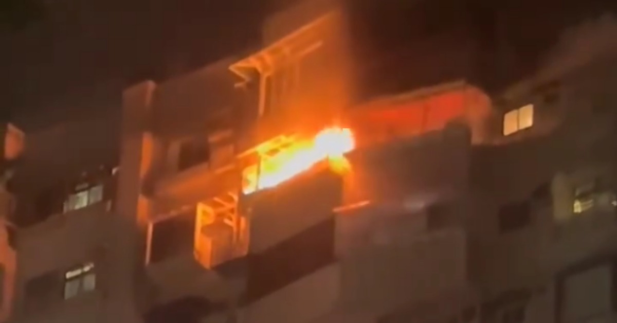 快訊／新北大樓暗夜火警！1女命危送醫急搶救