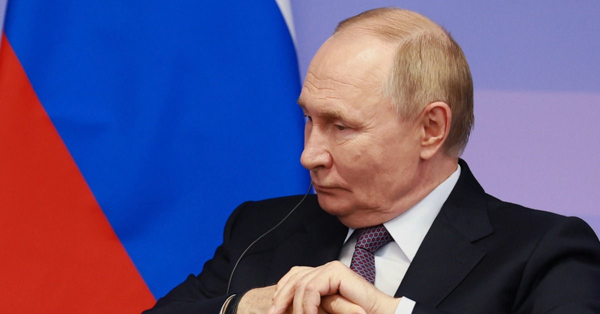 川普關稅陰影下到訪！ 莫迪罕見高規格接機迎普丁's story cover image