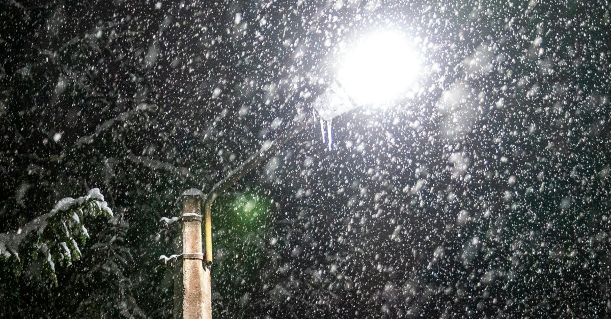 暴雪冰封阿姆斯特丹機場 空服員報到「寸步難行」's OG Image