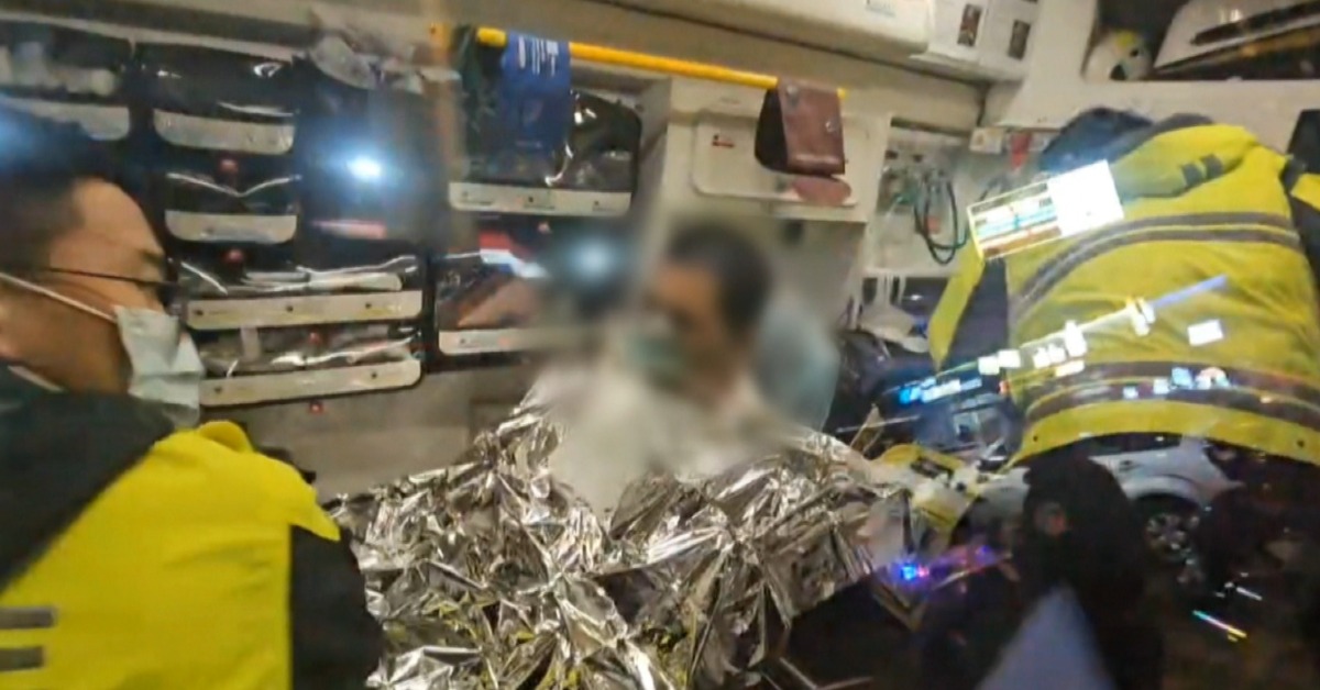 運鈔保全15%燒傷！憶驚魂：男淋汽油點火「抓住我」's OG Image