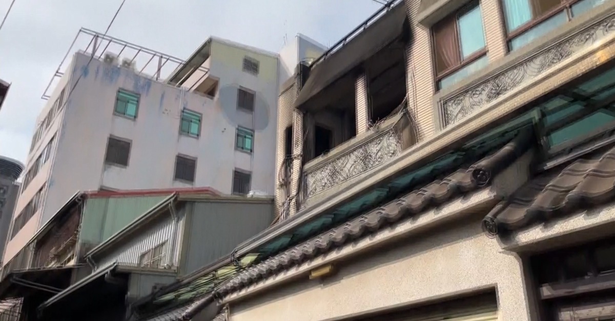 汽油疑早備好？！ 丈夫涉「潑油縱火」 妻帶7人逃's story cover image