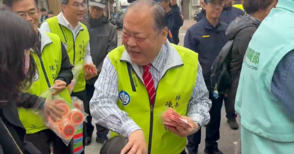 澎縣長陳光復摔落樓梯 搶救後恢復心跳！後送高雄榮總救治's story cover image