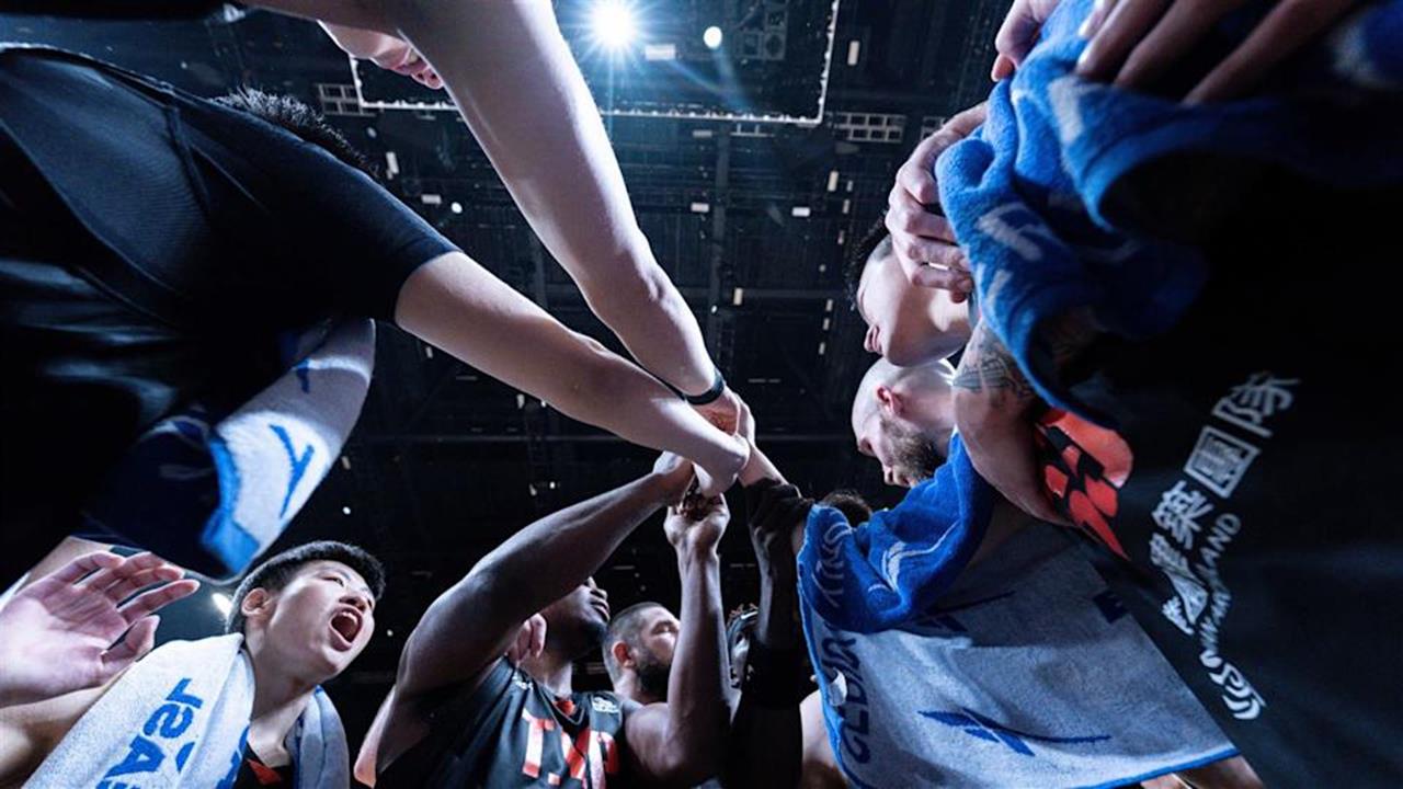 台籃的驕傲！PLG領航猿東超關鍵戰逆轉勝東京電擊隊！搶下晉級決賽門票's story cover image