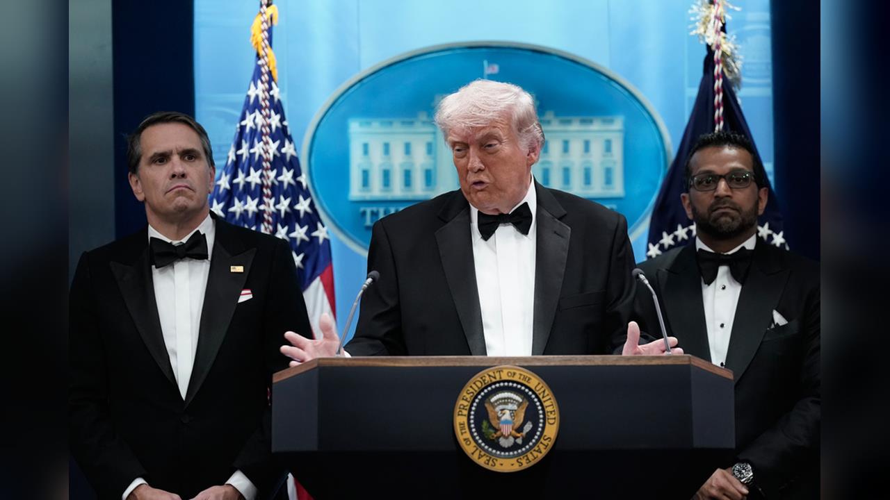 白宮記者晚宴遇險！川普曝光槍手影像　籲美國各黨派民眾團結起來's OG Image