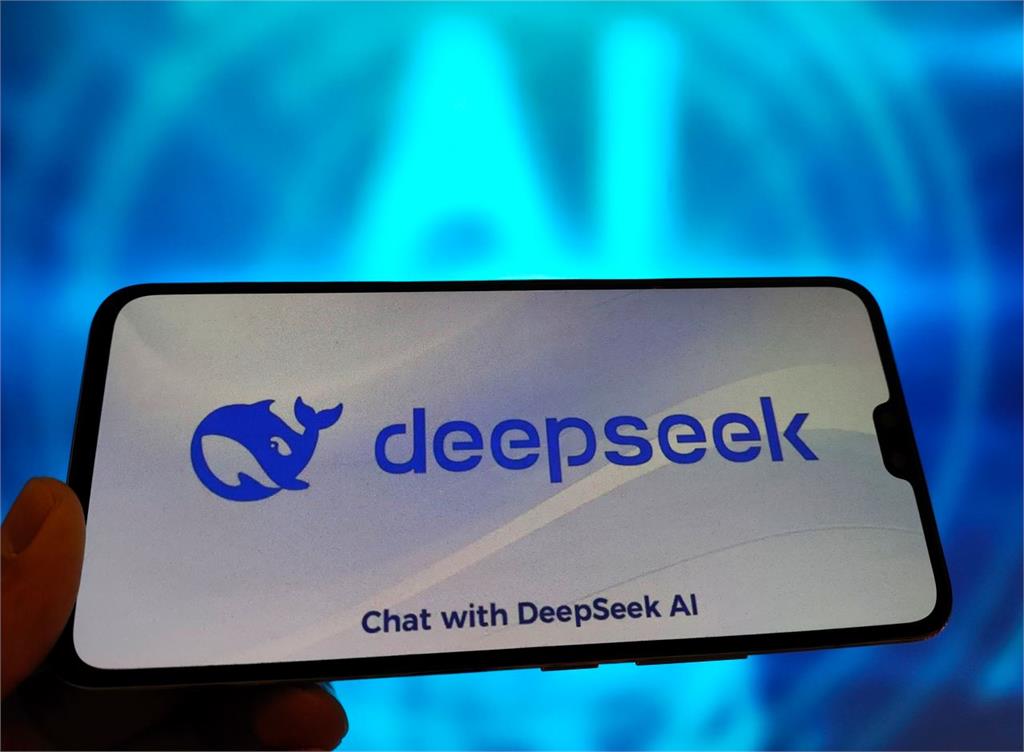 DeepSeek橫空出世　路透：登頂美國APP排行榜