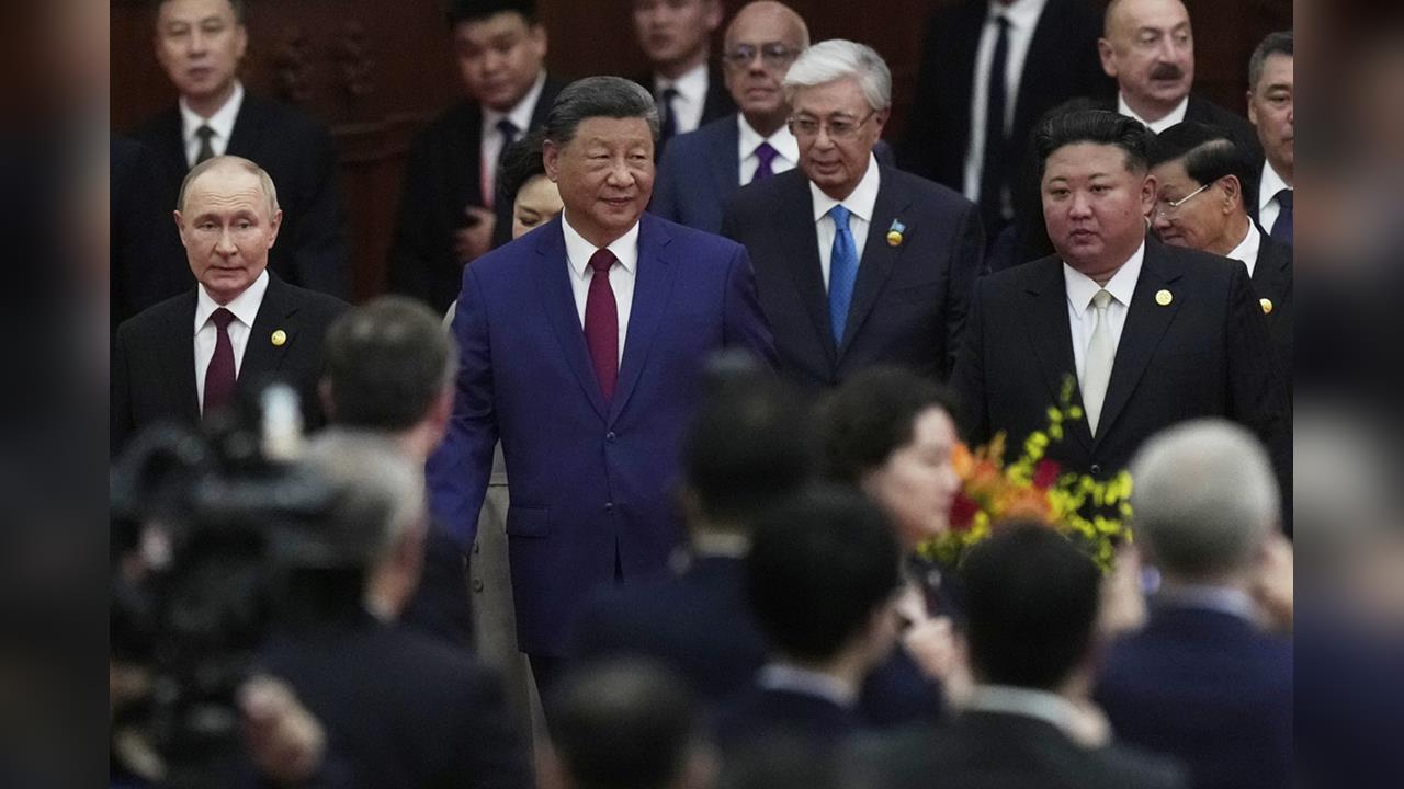 習近平攜普丁、金正恩首度同框　川普大酸這3人「合謀對抗美國」's story cover image