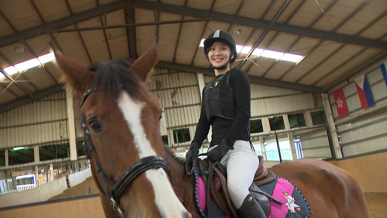八點檔女星徐千京竟是馬術冠軍 落馬摔傷仍不放棄's story cover image