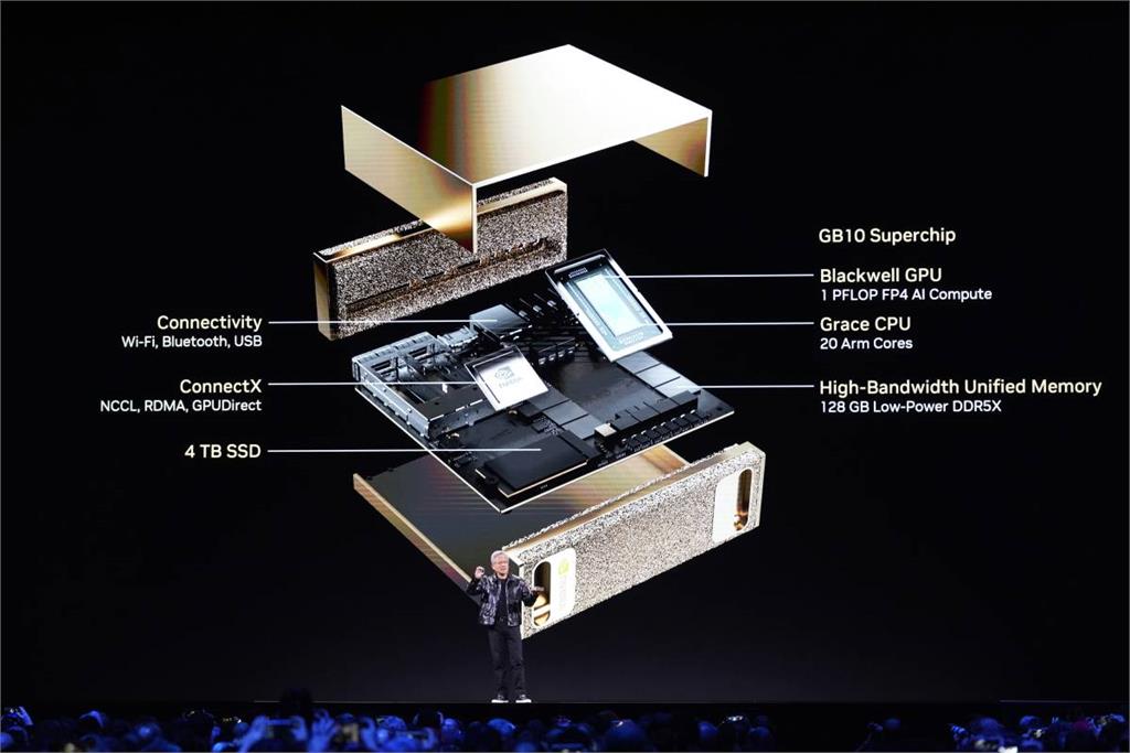 輝達推GB10超級晶片　分析：補足開發者AI算力需求