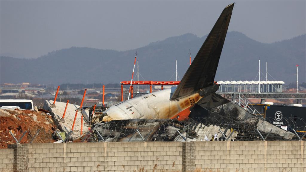 濟州航空僅2人獲救…飛機坐哪最安全？專家抖「冷門位」死亡最低