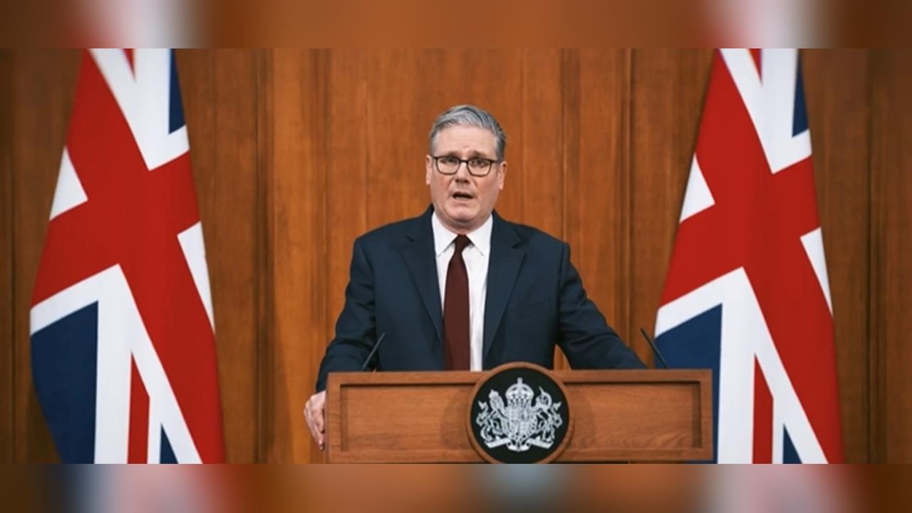 護航荷莫茲海峽　英國批准美國使用軍事基地打擊伊朗's story cover image