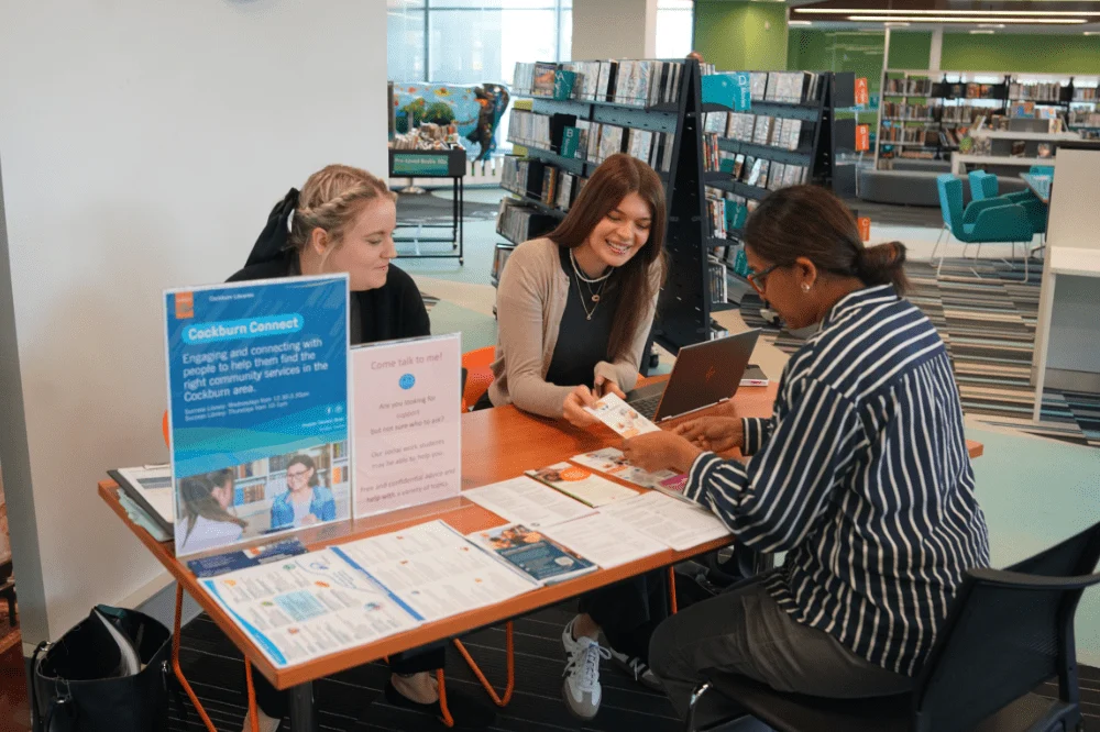 不只是圖書館！無家者、受暴少年、弱勢社群，圖書館社工如何回應社區？／【創新！不是空話】專欄's story cover image
