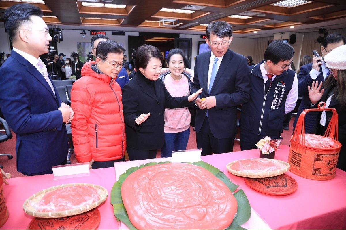 唐復年觀點》高調在市府迎接黃國昌 盧秀燕邁向總統府的腳步從未停歇