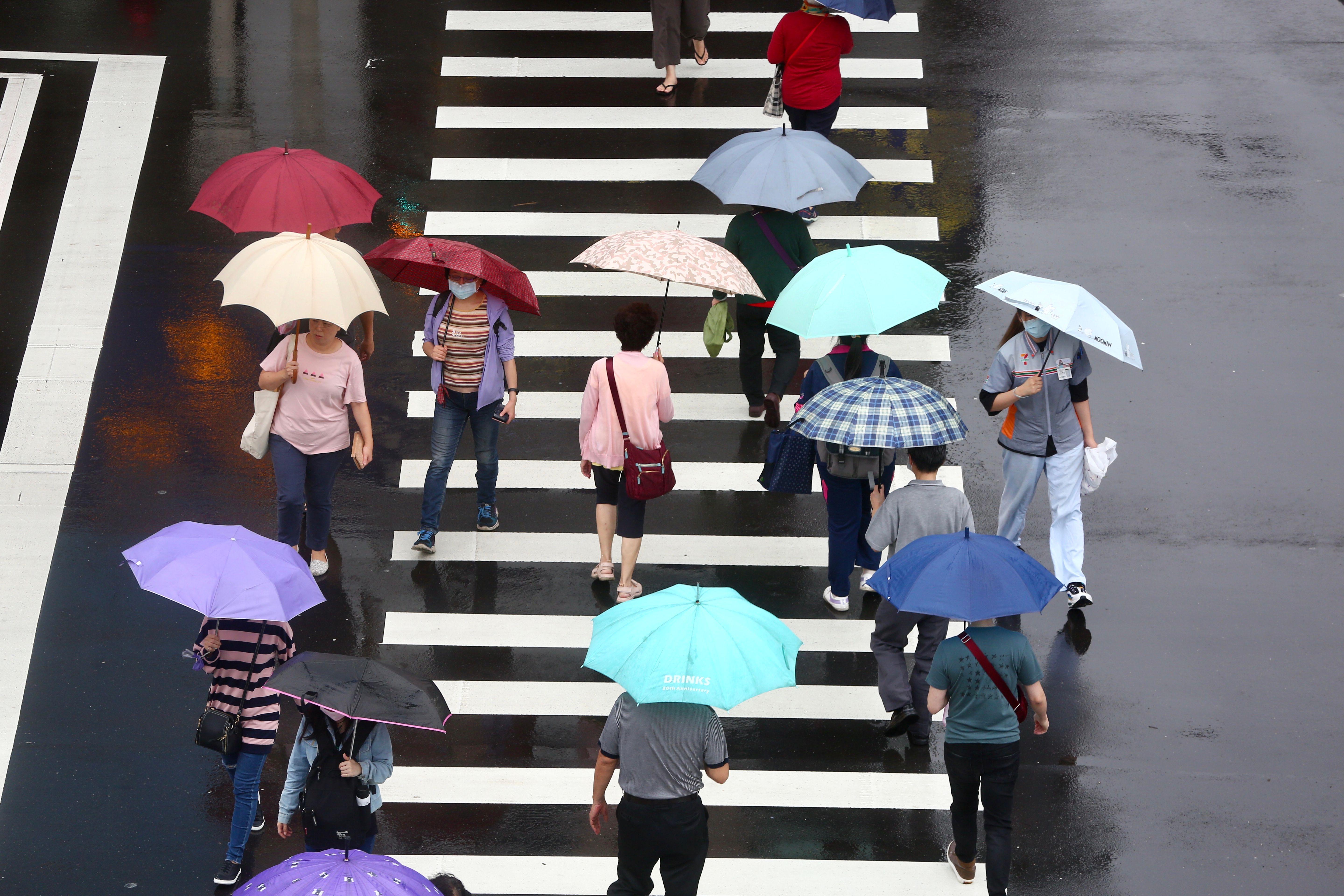 嚴防超大豪雨！　北北基宣布25日正常上班上課