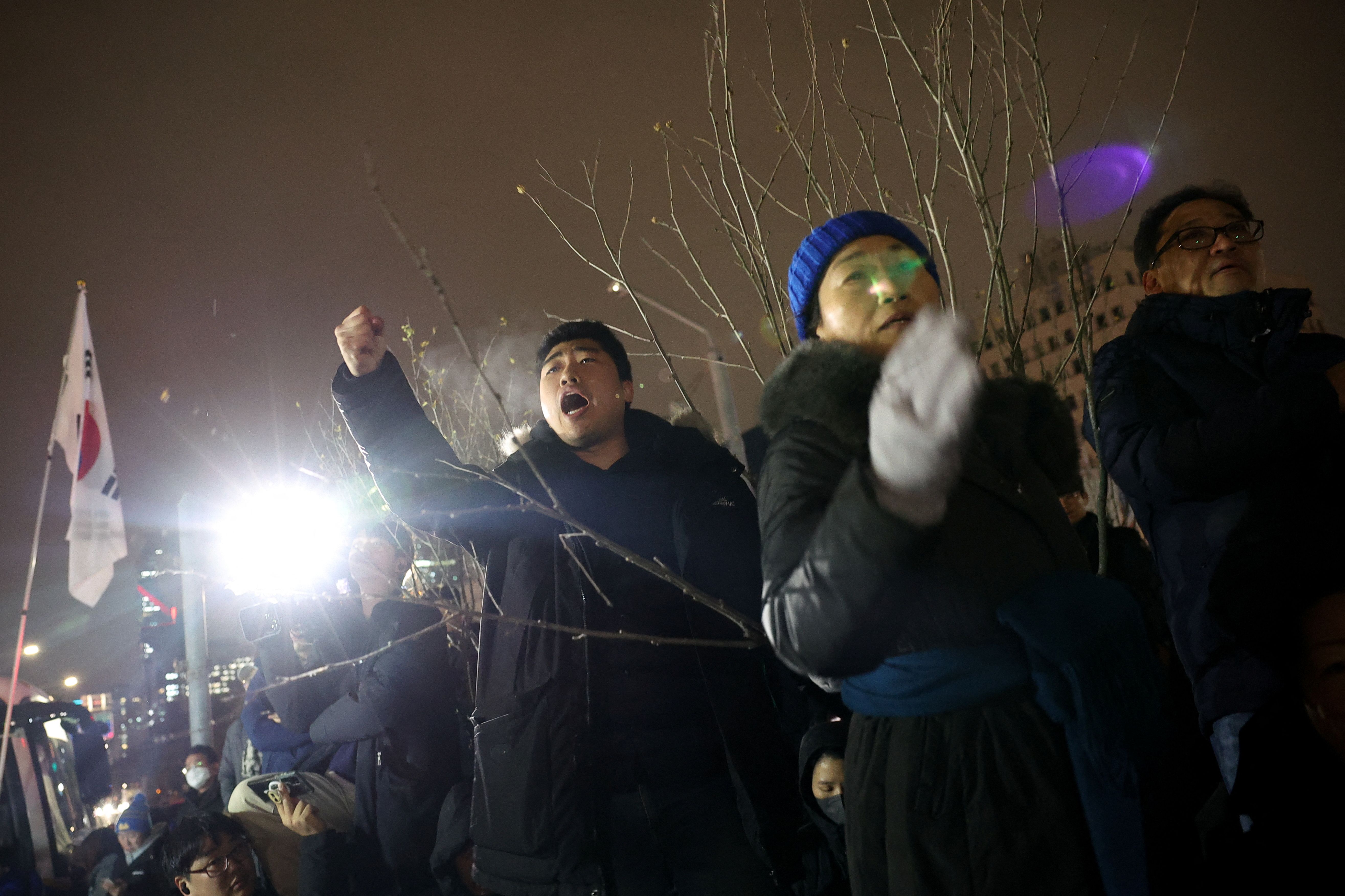 南韓國會190票全體通過「解除戒嚴」