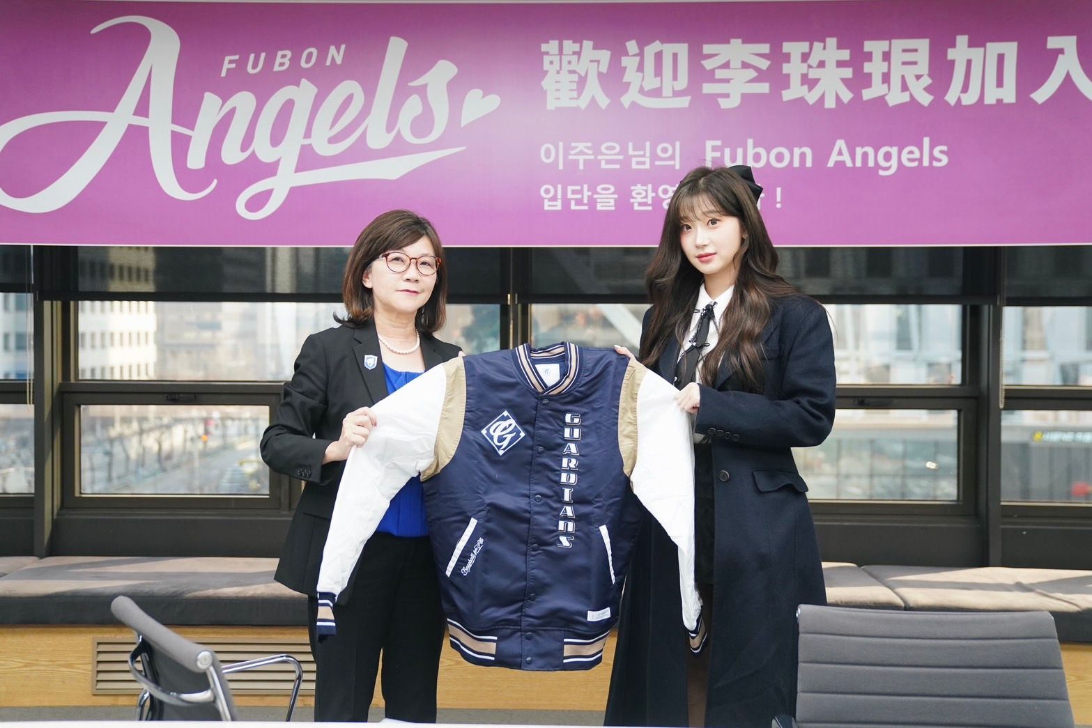 李珠珢真的來了！加盟富邦Fubon Angels　首位全經紀約啦啦隊員