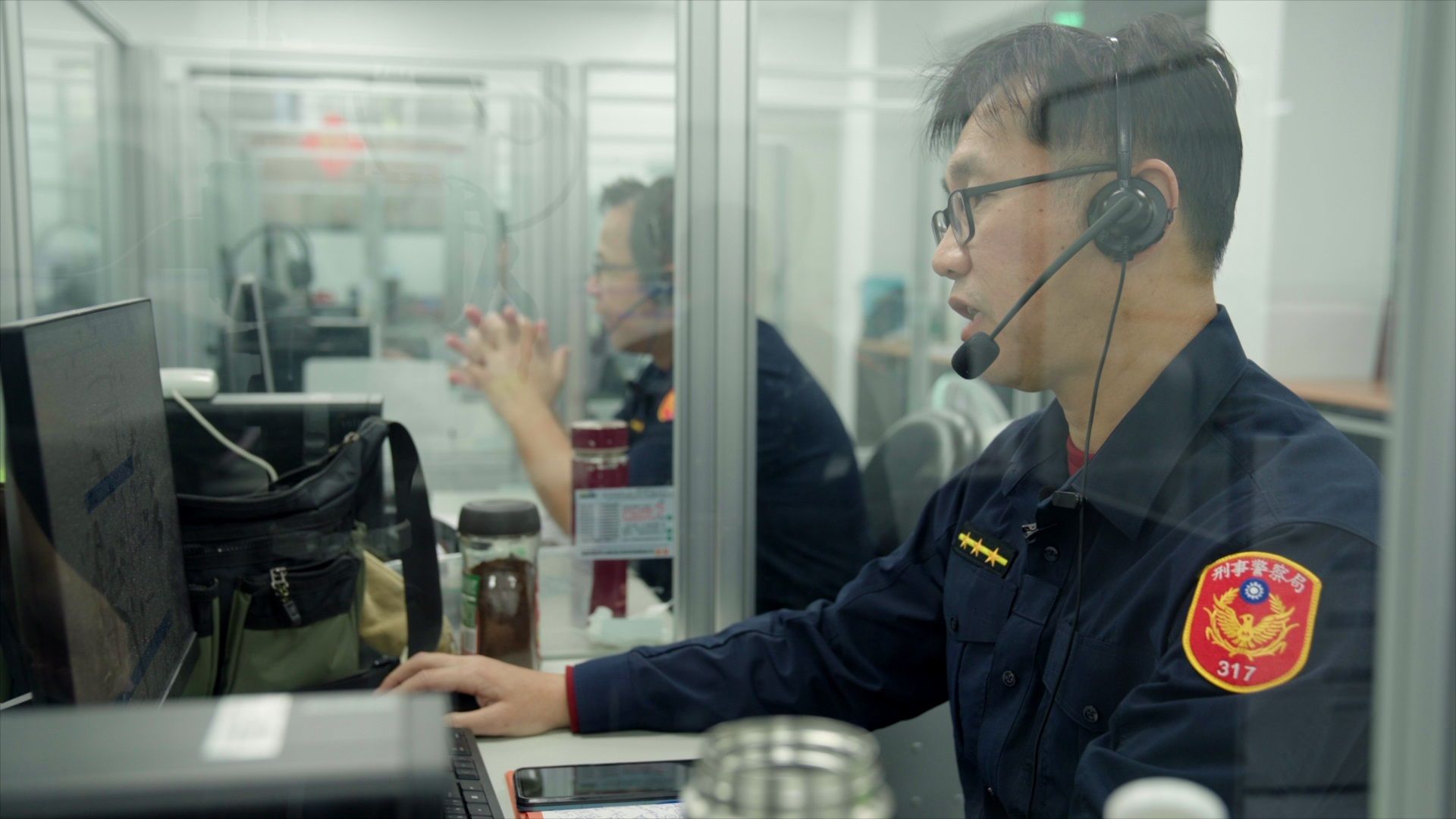 鏡電視《被騙的人都call我》首映會　首次揭露165反詐騙專線執勤秘辛's story cover image