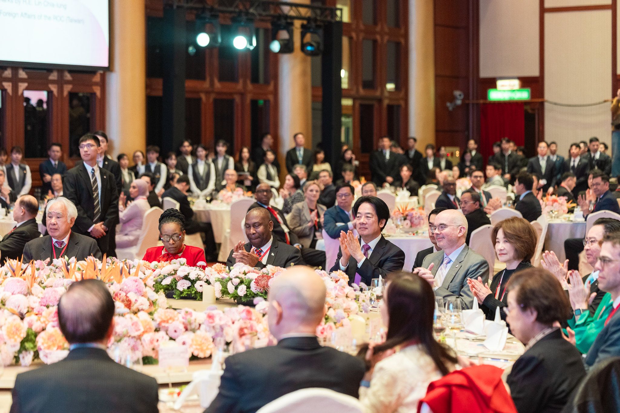 賴總統出席外交部春宴　感謝友邦相挺：台灣將持續堅定鏈結世界's story cover image