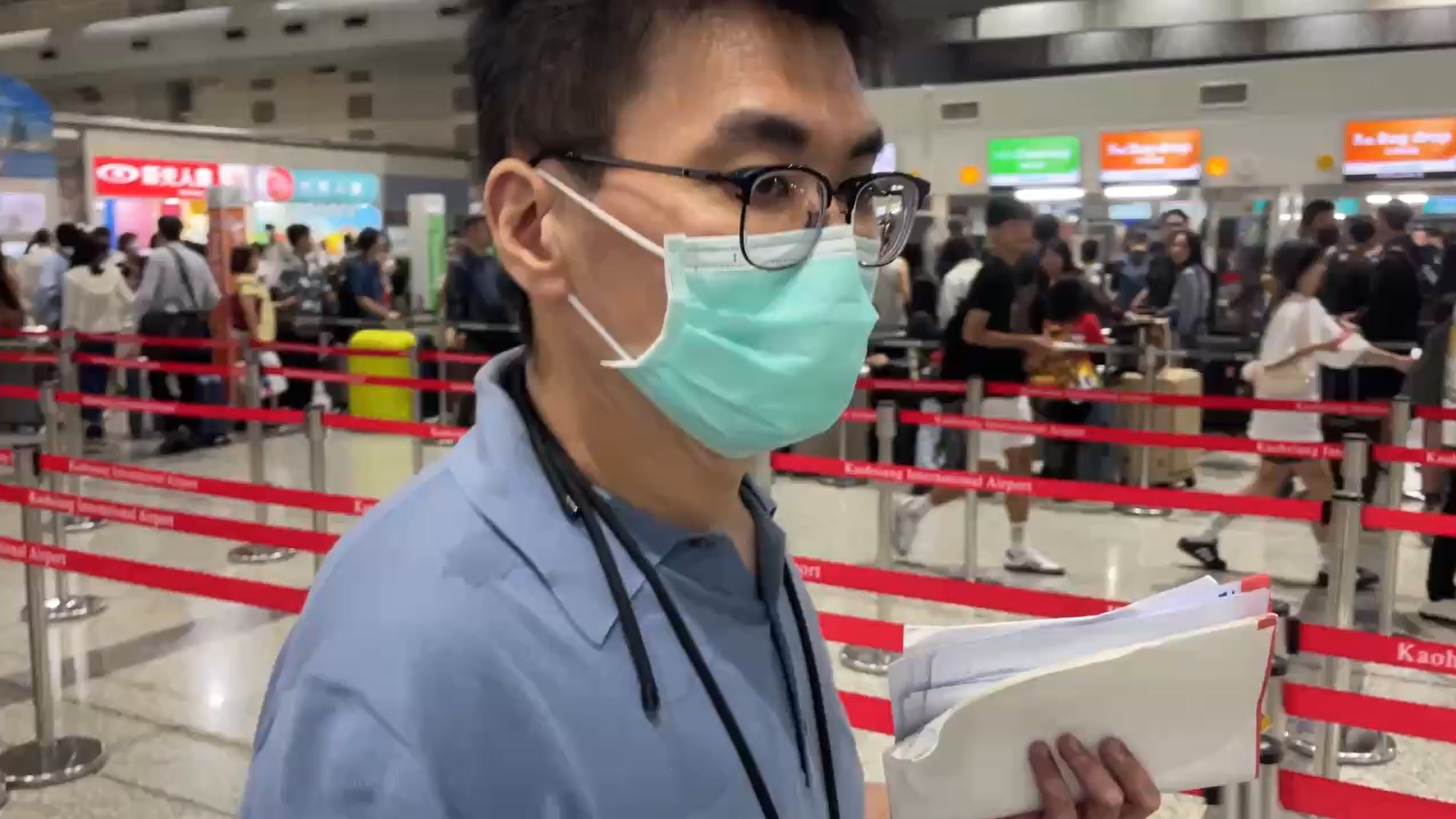 趙建銘今晨如期出國全程噤聲　未見大學生女友's story cover image