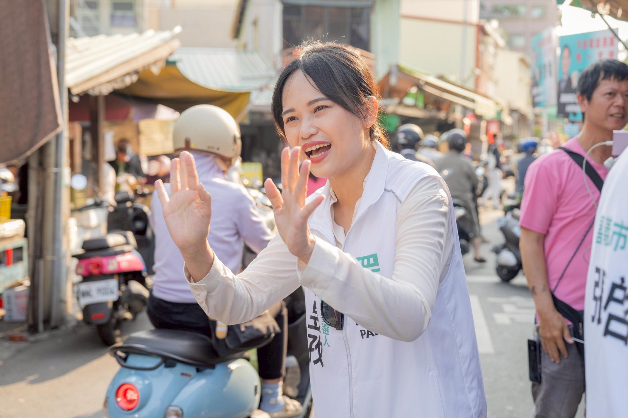 柯文哲辣椒水事件翻案　白營林昱孜認誤判「不同立場人士」致歉's OG Image