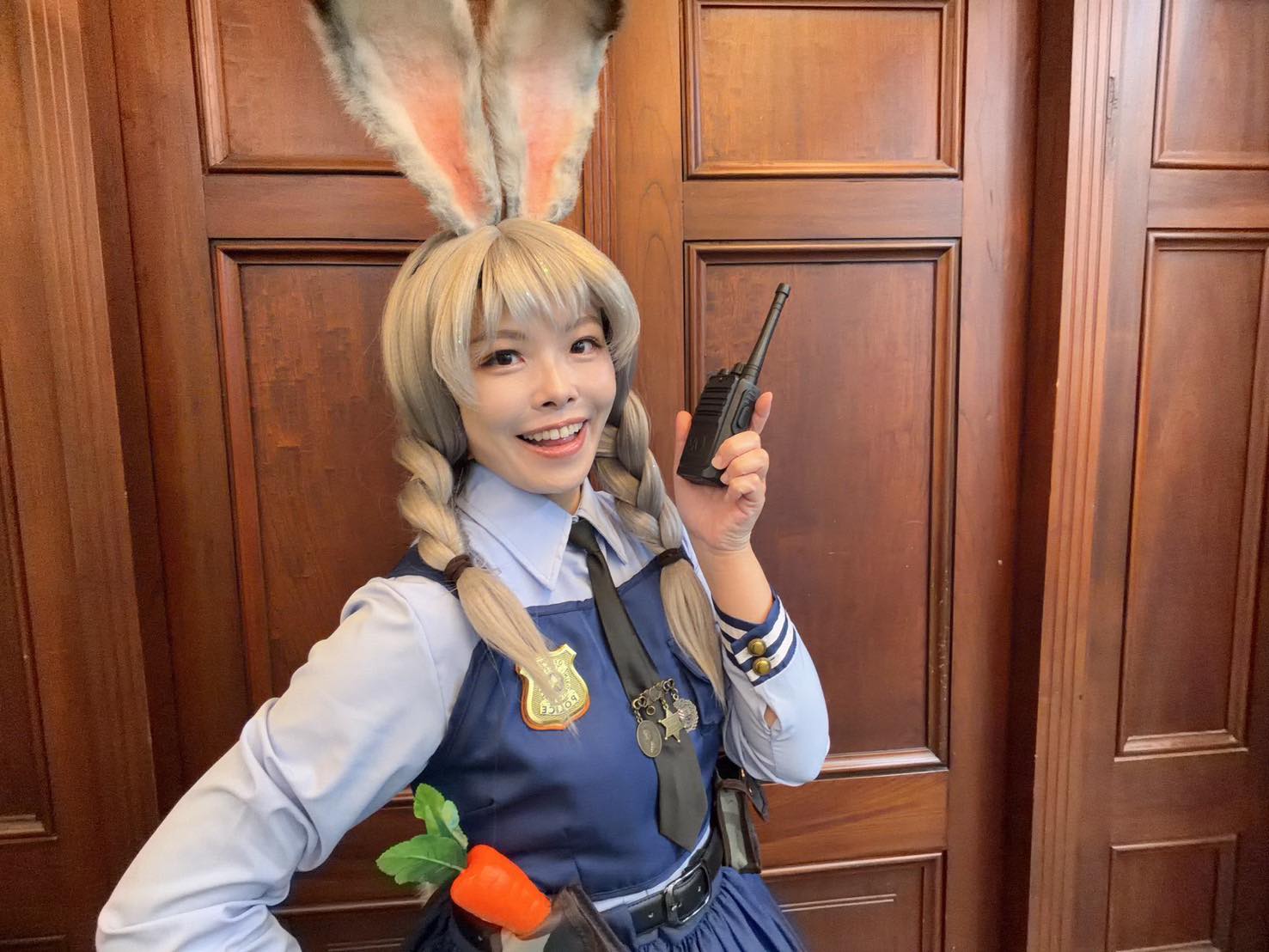 繼芙莉蓮又一新角色　高虹安cosplay警兔茱蒂！頂兔耳和幕僚開會's story cover image