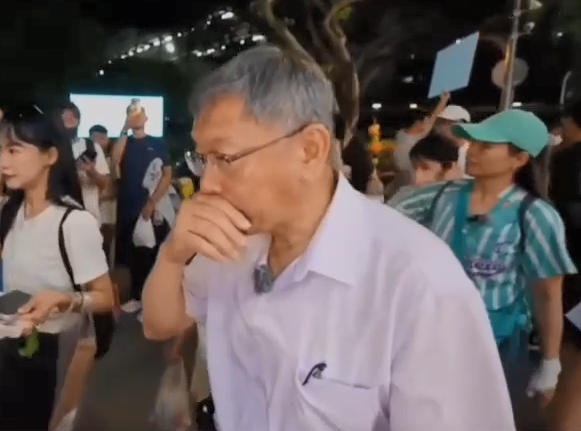 分局長誤噴辣椒水　柯文哲相信非蓄意：即刻說明能減少對立's OG Image