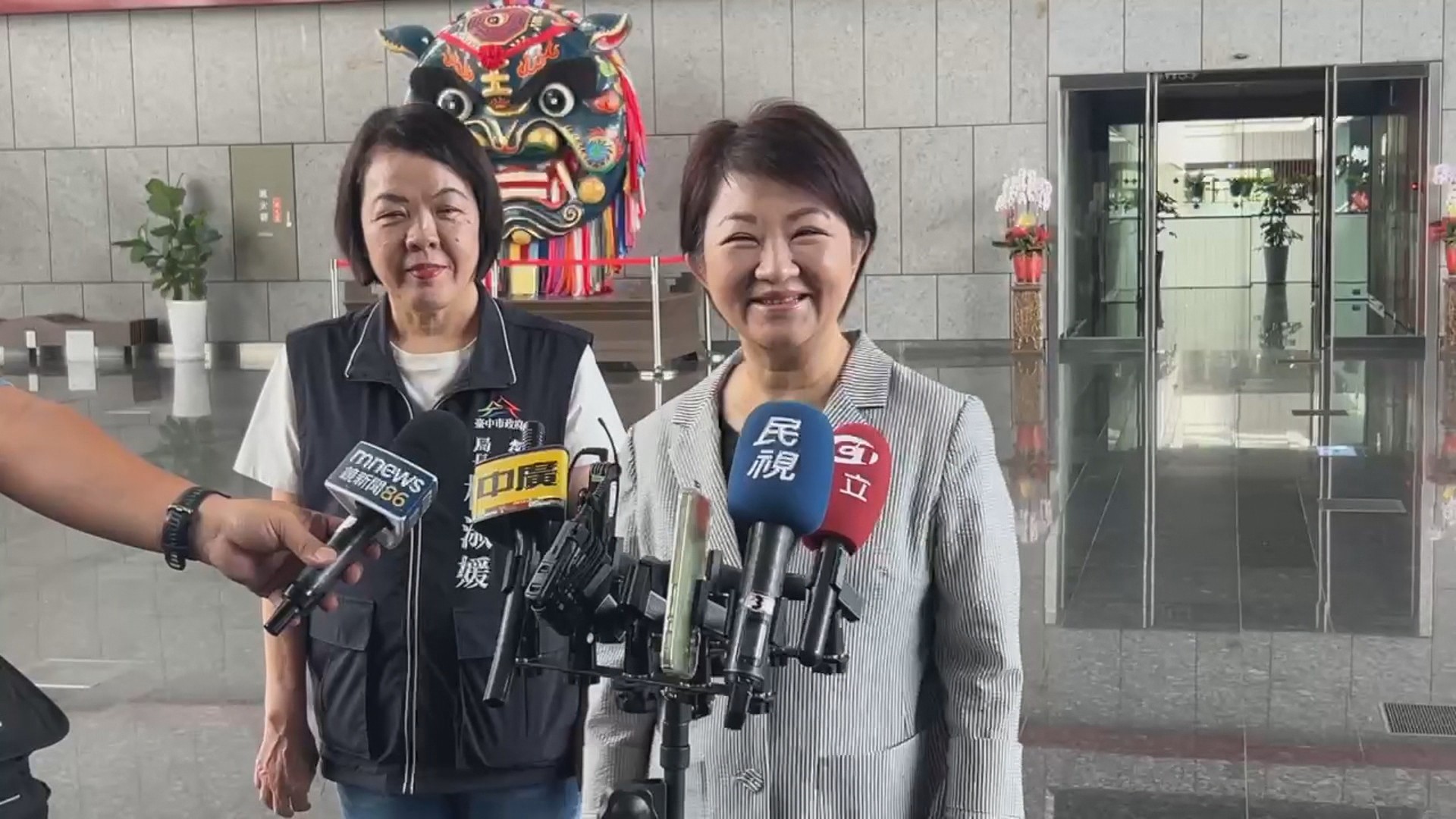 揪韓國瑜傅崐萁看《奧德賽》和解碰軟釘子　盧秀燕樂觀：再約約看's story cover image
