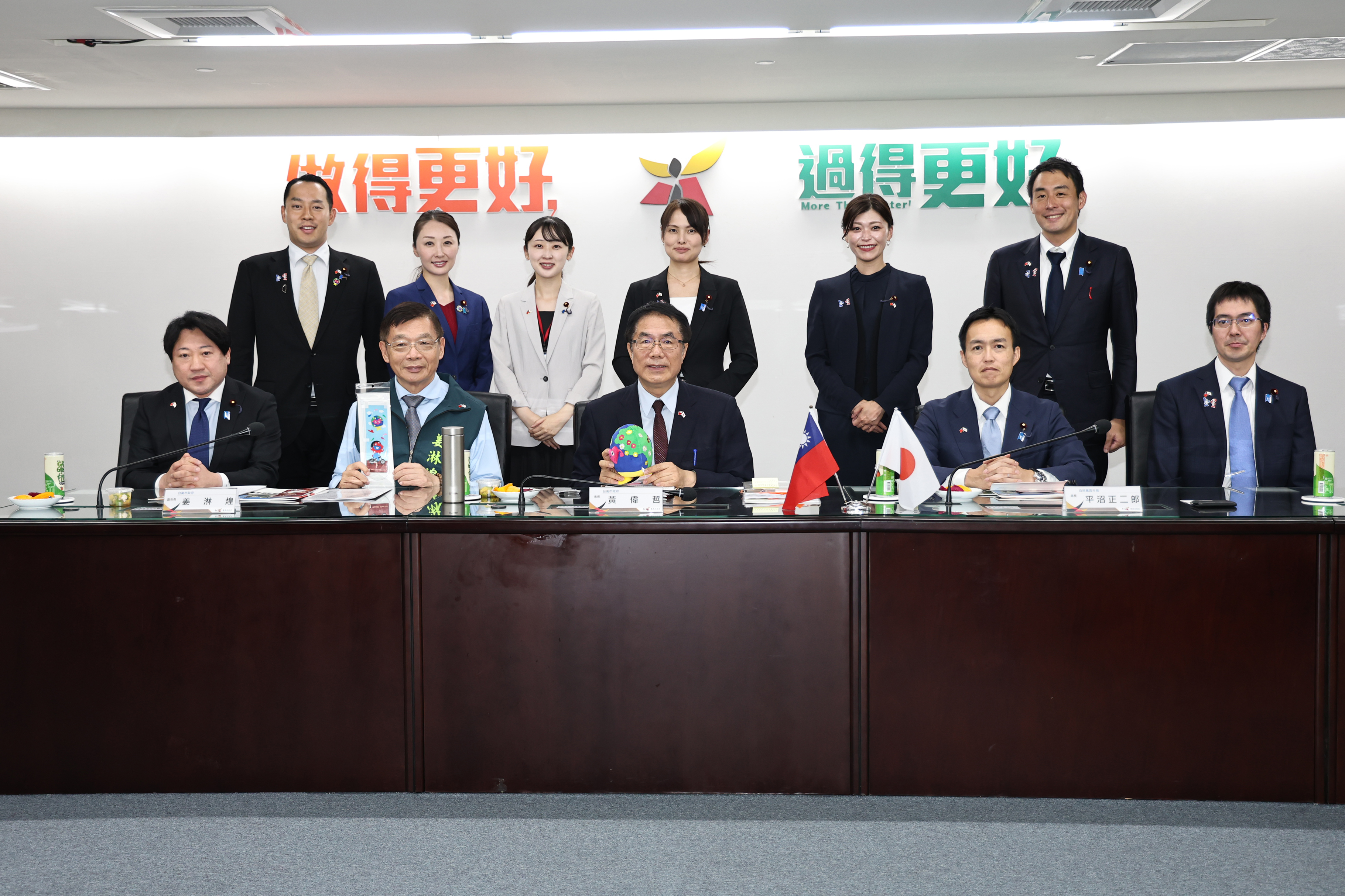 日自民黨青年局跨海拜會　黃偉哲開專戶捐款10萬拋磚引玉挺熊本's OG Image