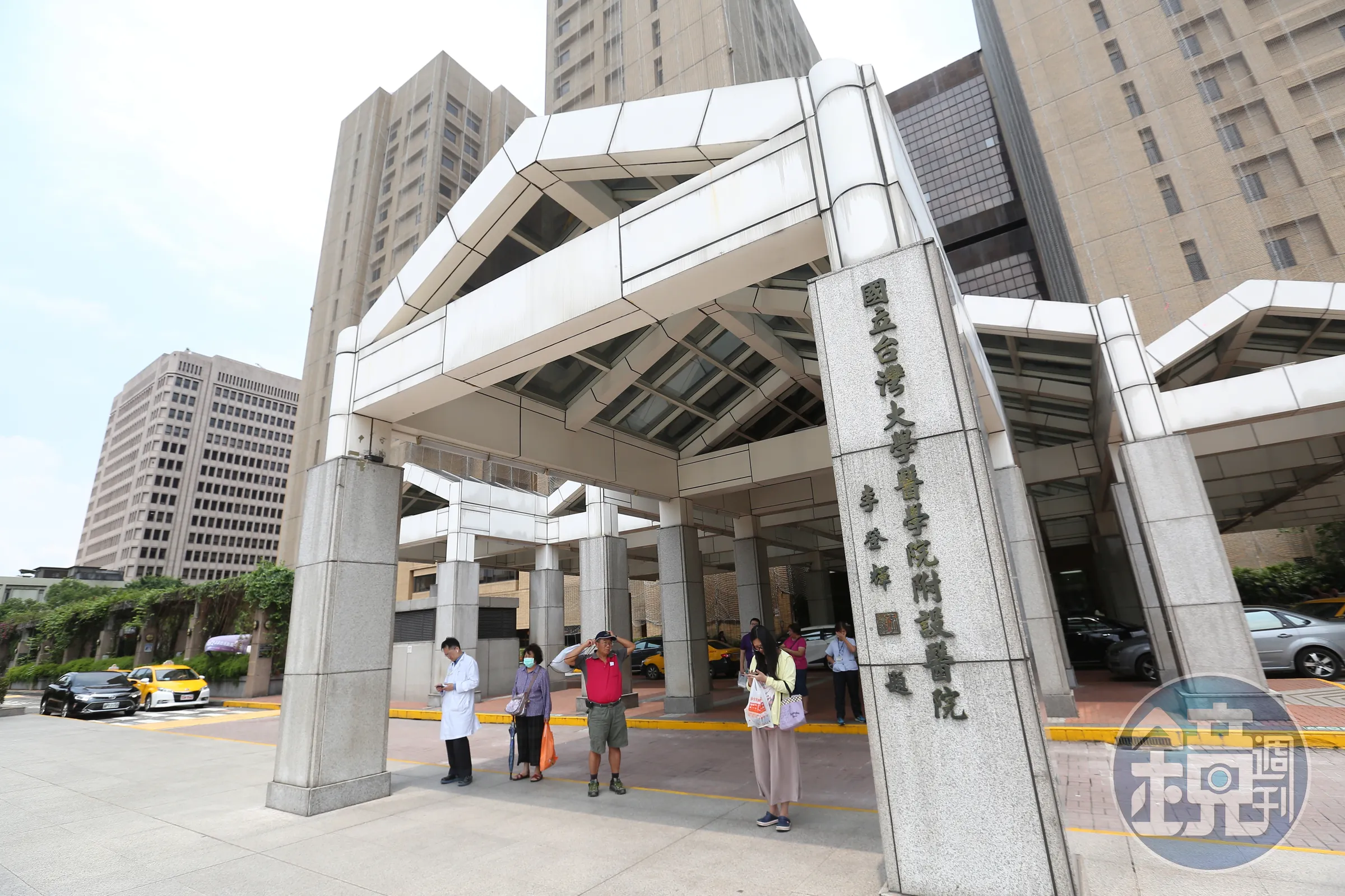 台大急診不塞了？大廳候床病人全消失　院長曝「每天少50人」關鍵's story cover image