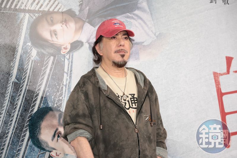 網傳在台灣「慘睡路邊」？　影帝黃秋生曬豪宅級廁所：我睡這啦