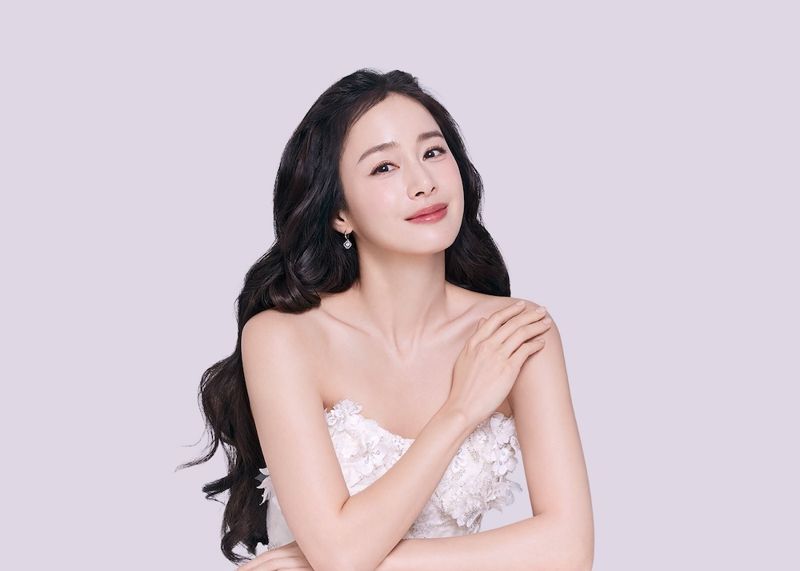 「天然美女」金泰希代言醫美　下週睽違13年再訪台's story cover image