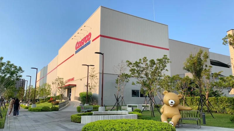 全台最大好市多將於高雄開幕　會員奔舊店搶最後好康留回憶's story cover image
