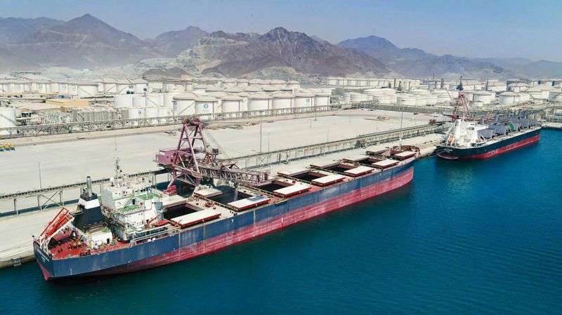 「20艘船遭卡關、折返」荷莫茲情況混亂　　伊朗全面開放「驚爆祭2新規定」才放行